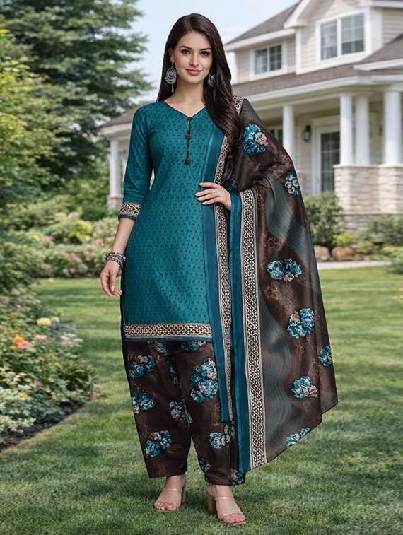 women green kurta salwar set