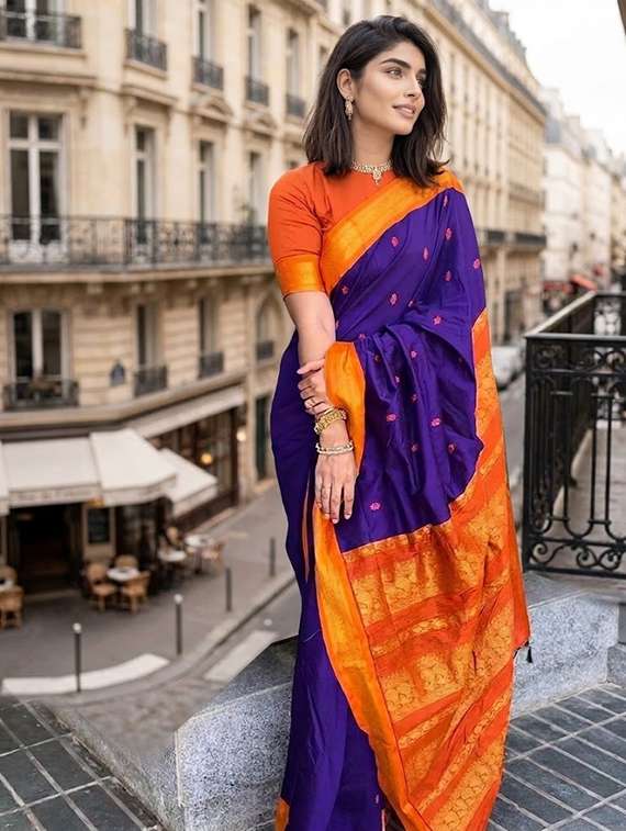 women self design banarasi saree with blouse
