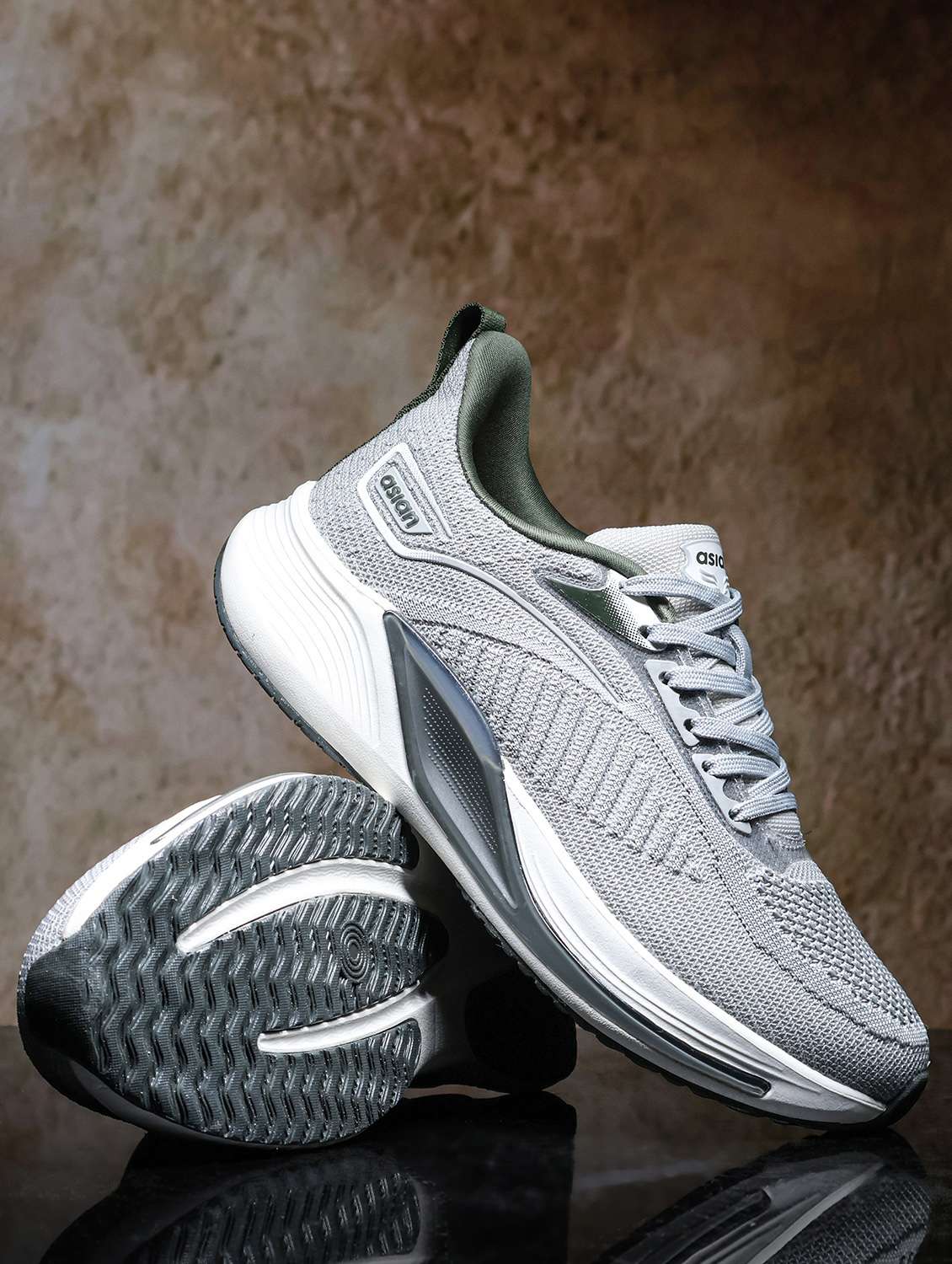 women grey lace-up sports shoe