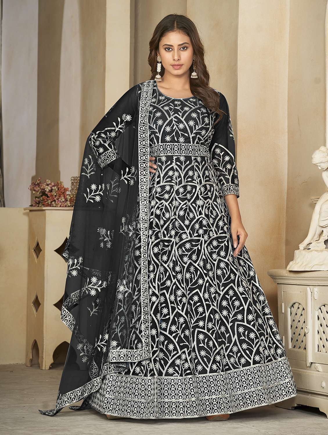 women black kurta pant set