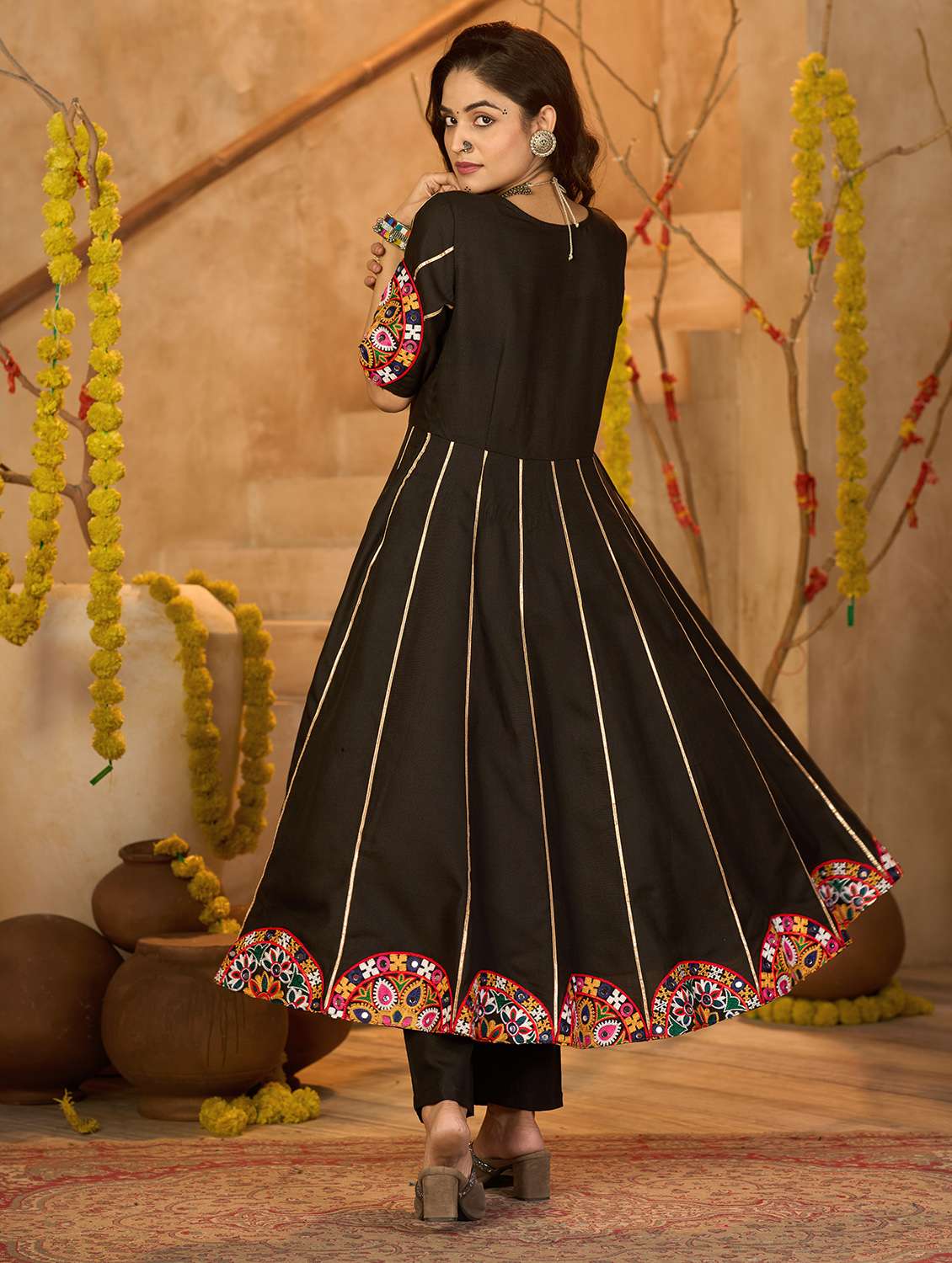 women black self design top pants set - 22457269 -  Standard Image - 3
