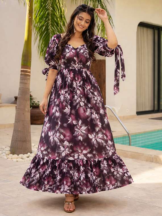 women floral sweatheart neck tiered dress