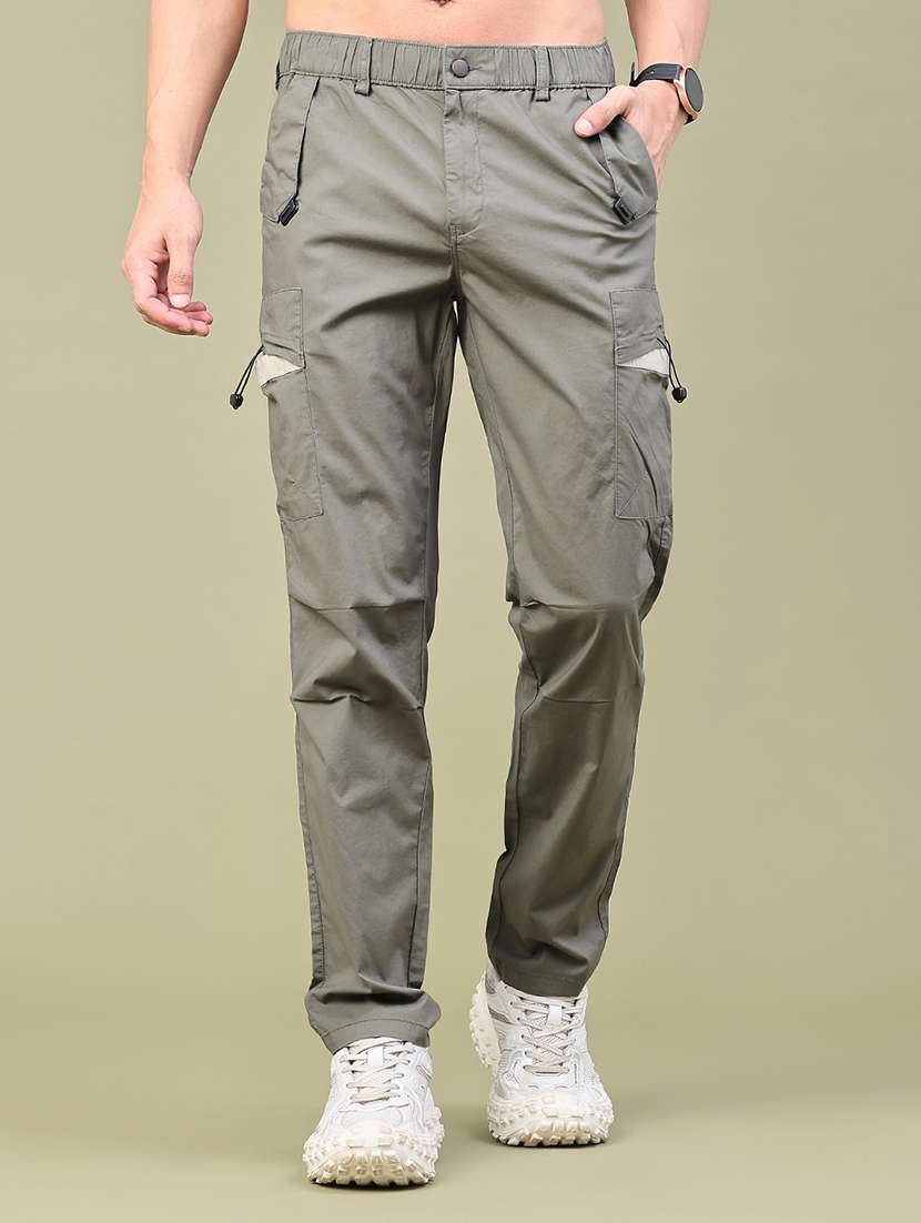men solid mid rise relaxed fit cargo