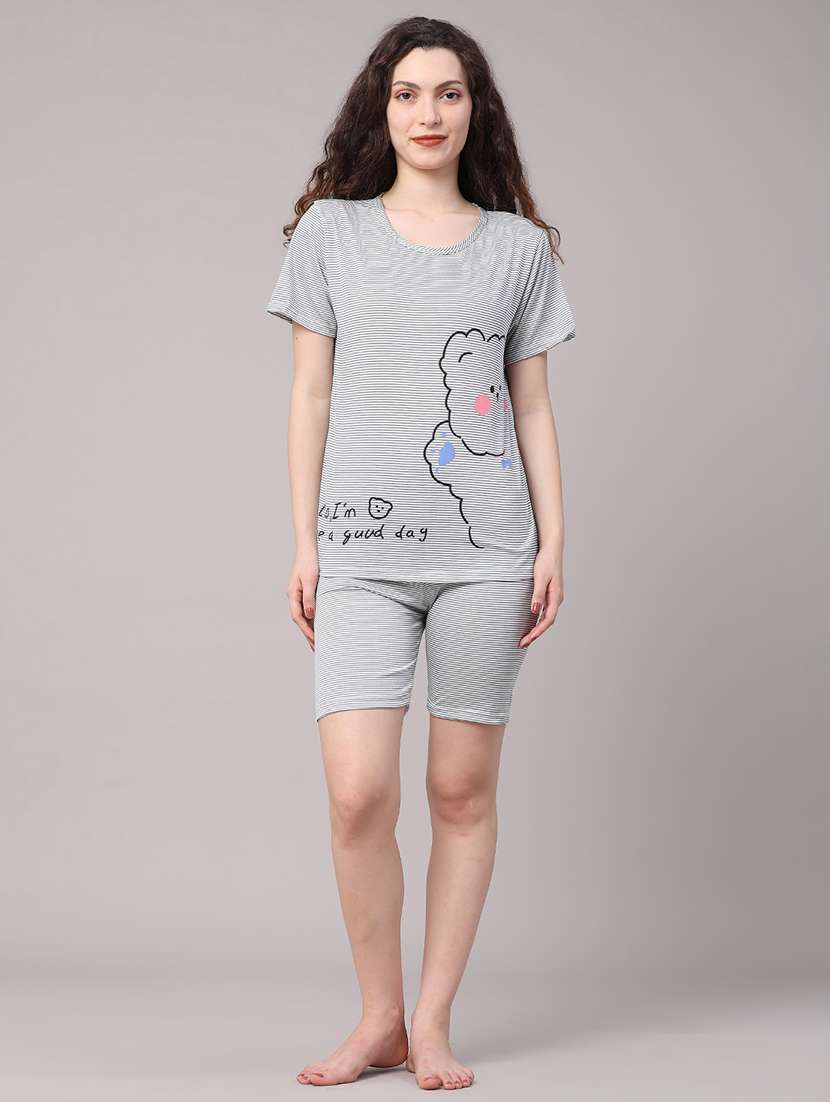 women printed round neck top and short set