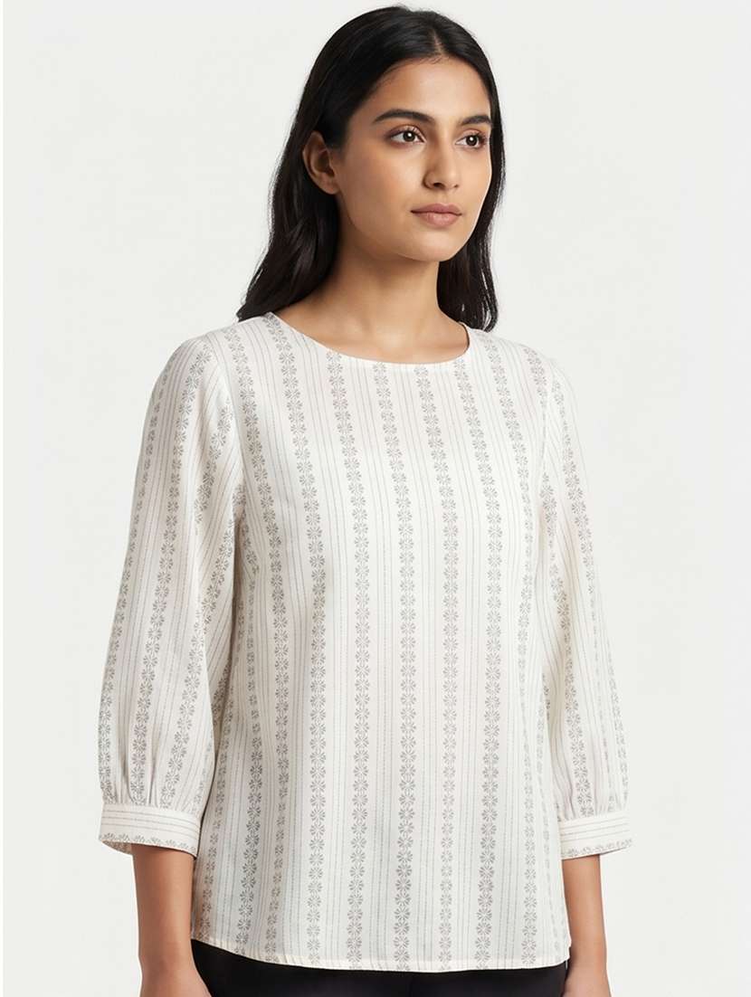 women printed three quarter sleeves regular top