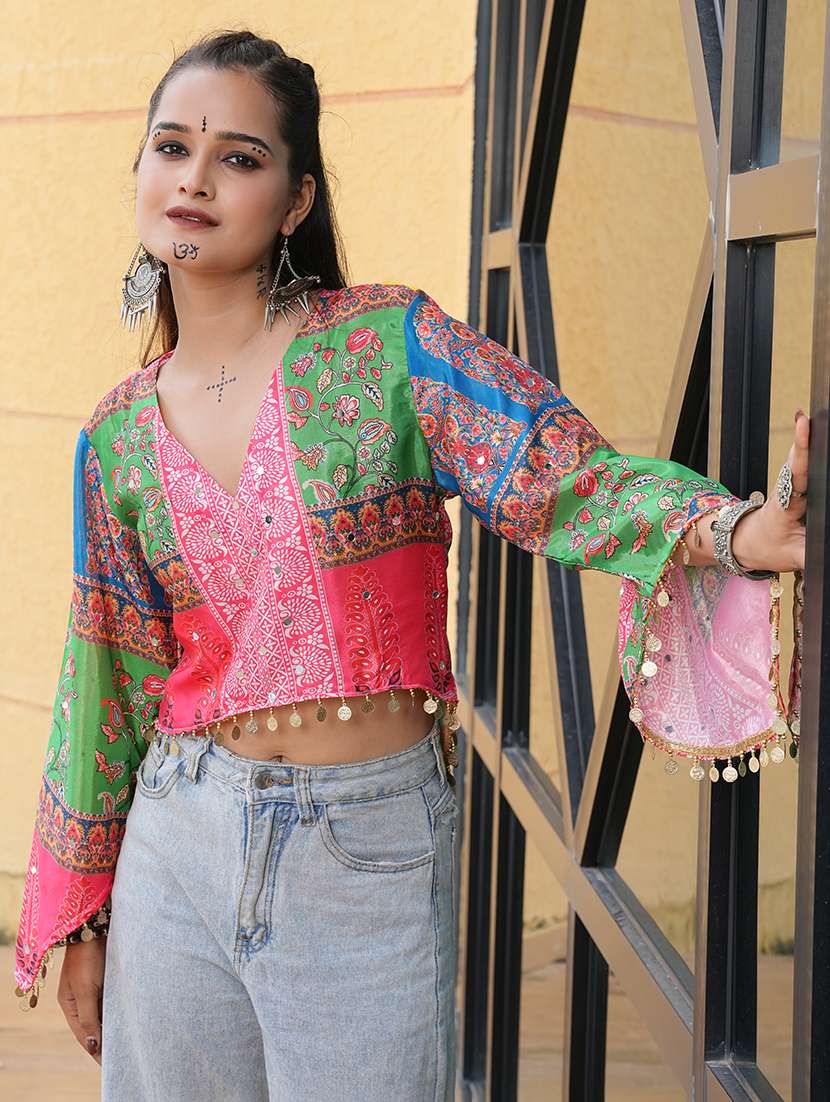 women pink chiffon side slit kurti - 22460958 -  Standard Image - 3