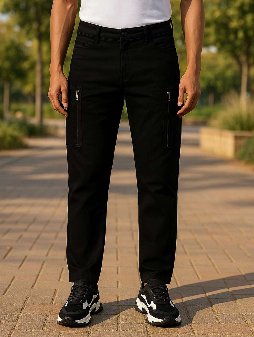 men solid mid rise regular fit cargo 