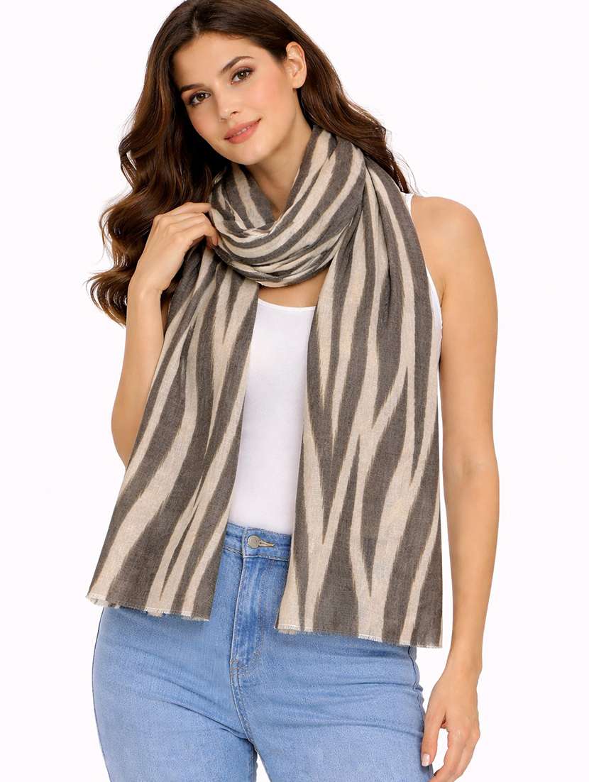 women printed scarf
