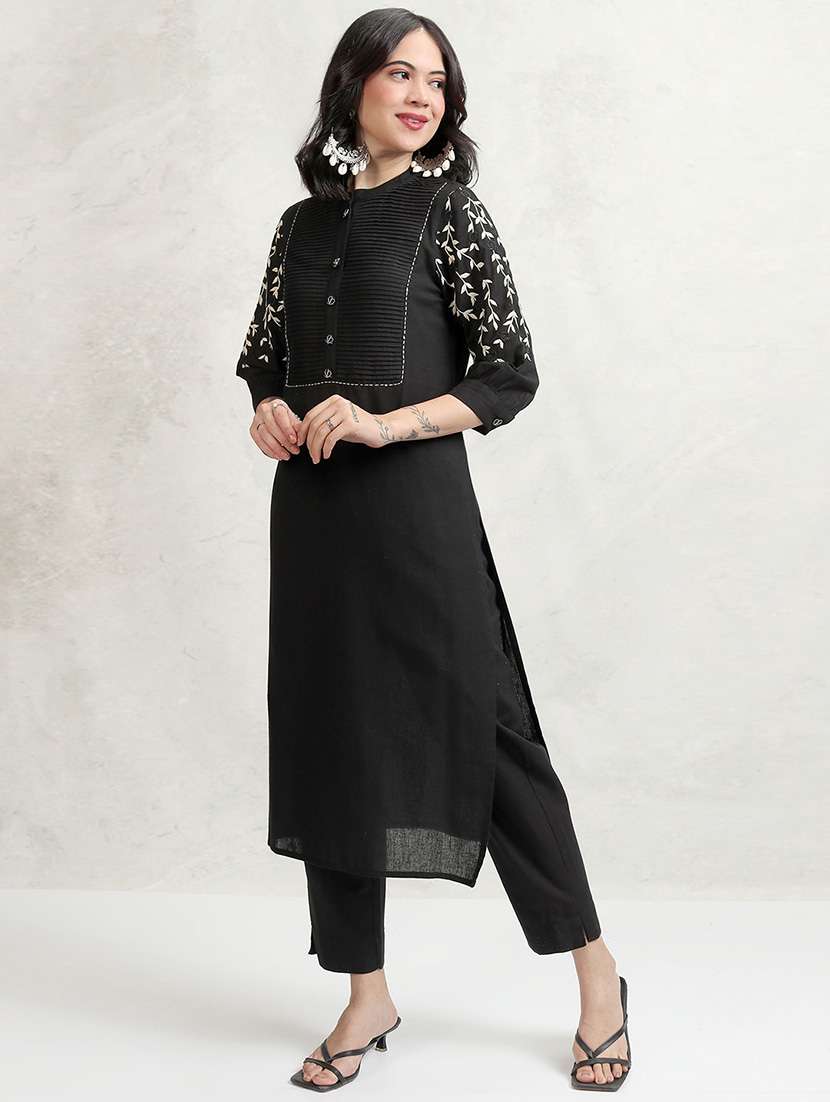 women solid with work three quarter sleeve kurta pant set