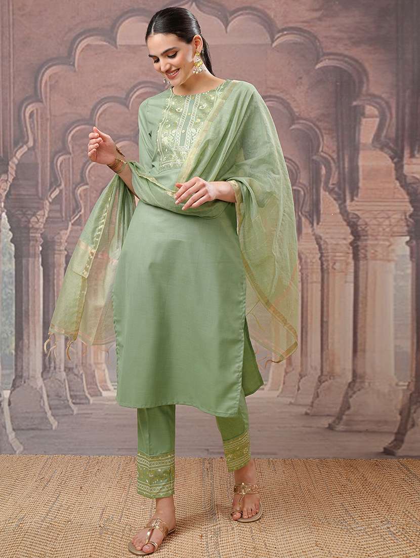 women printed green kurta pant set