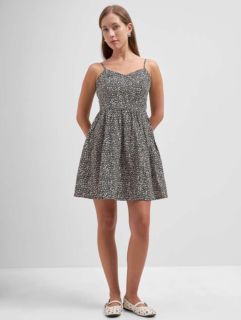 women printed a-line shoulder strap casual dress - 22462248 -  Standard Image - 5