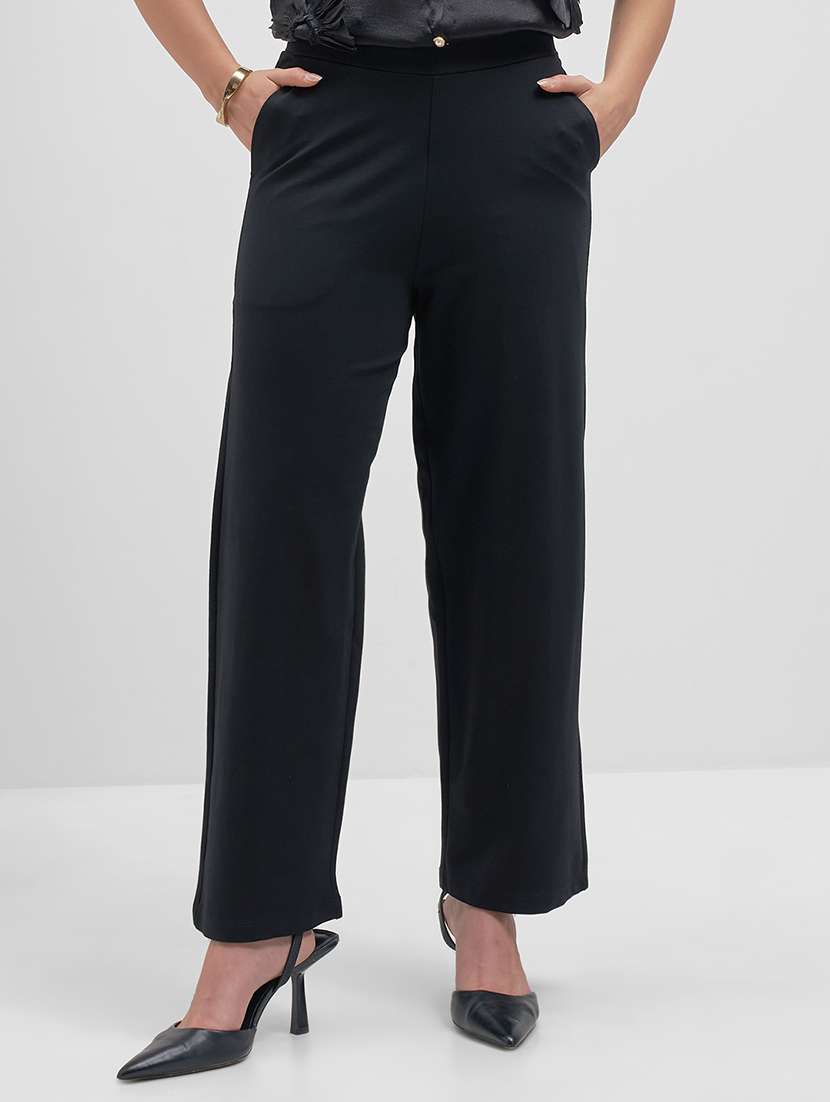 women solid mid rise straight trouser