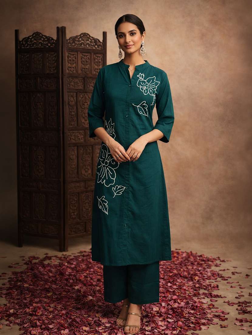 women embroidered three quarter sleeve kurta pant set