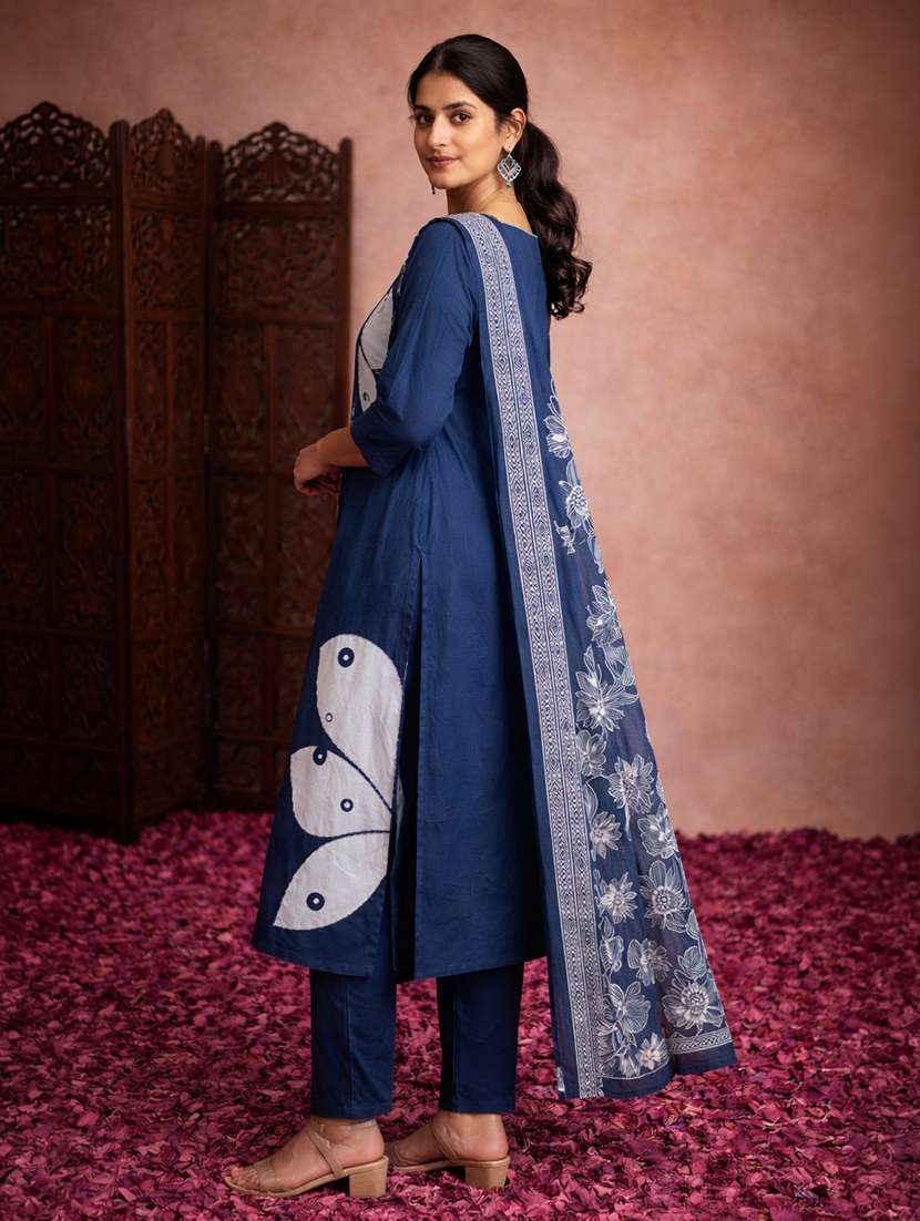women printed three quarter sleeve kurta pant with dupatta set - 22463196 -  Standard Image - 3