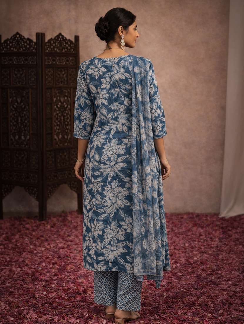 Women Printed Three Quarter Sleeve Kurta Pant With Dupatta Set - 22463200 -  Standard Image - 3
