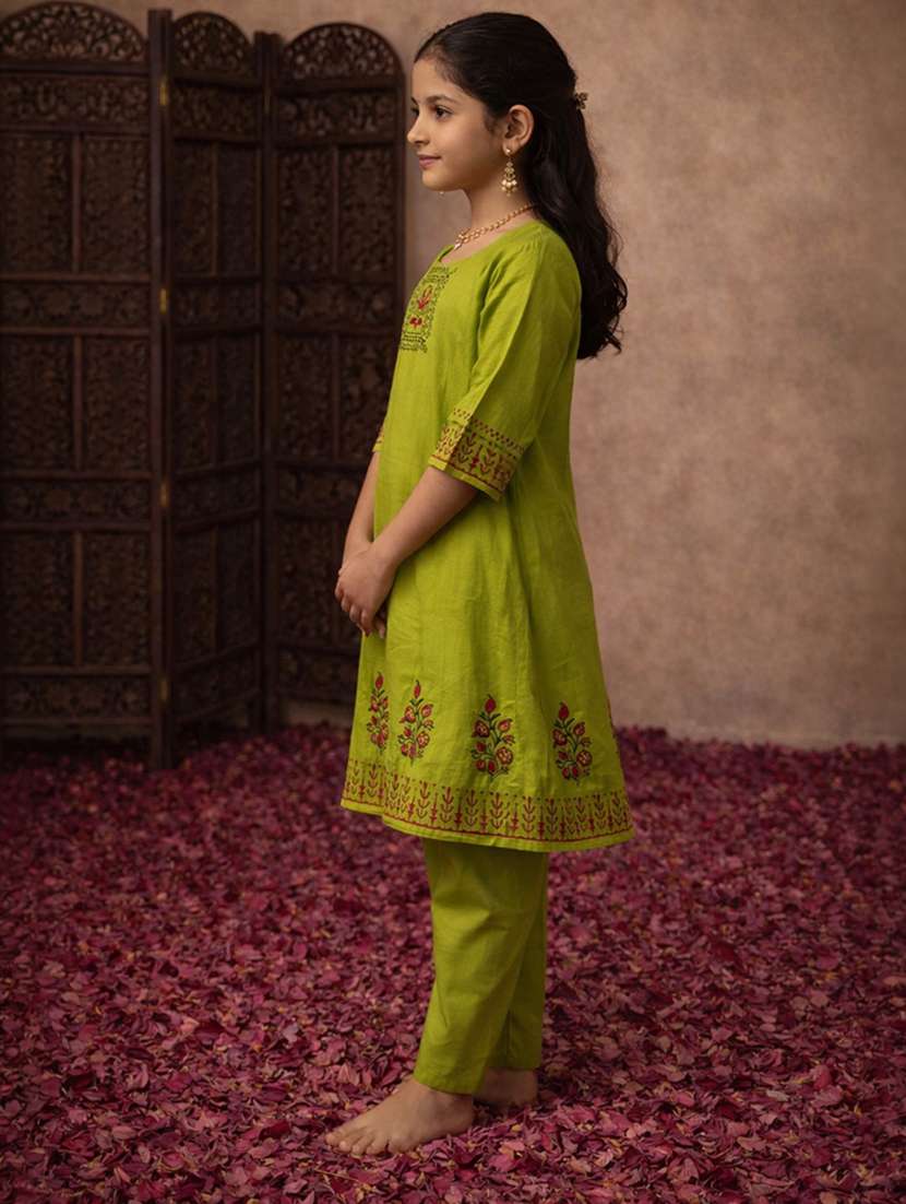 girls green rayon kurta pant set suit set - 22463266 -  Standard Image - 3