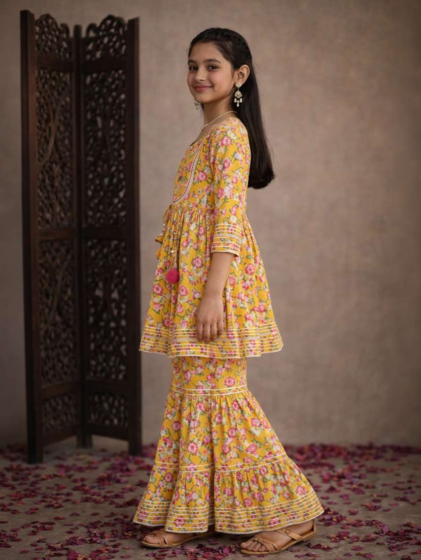 girl cotton kurta sharara set suit set - 22463279 -  Standard Image - 3