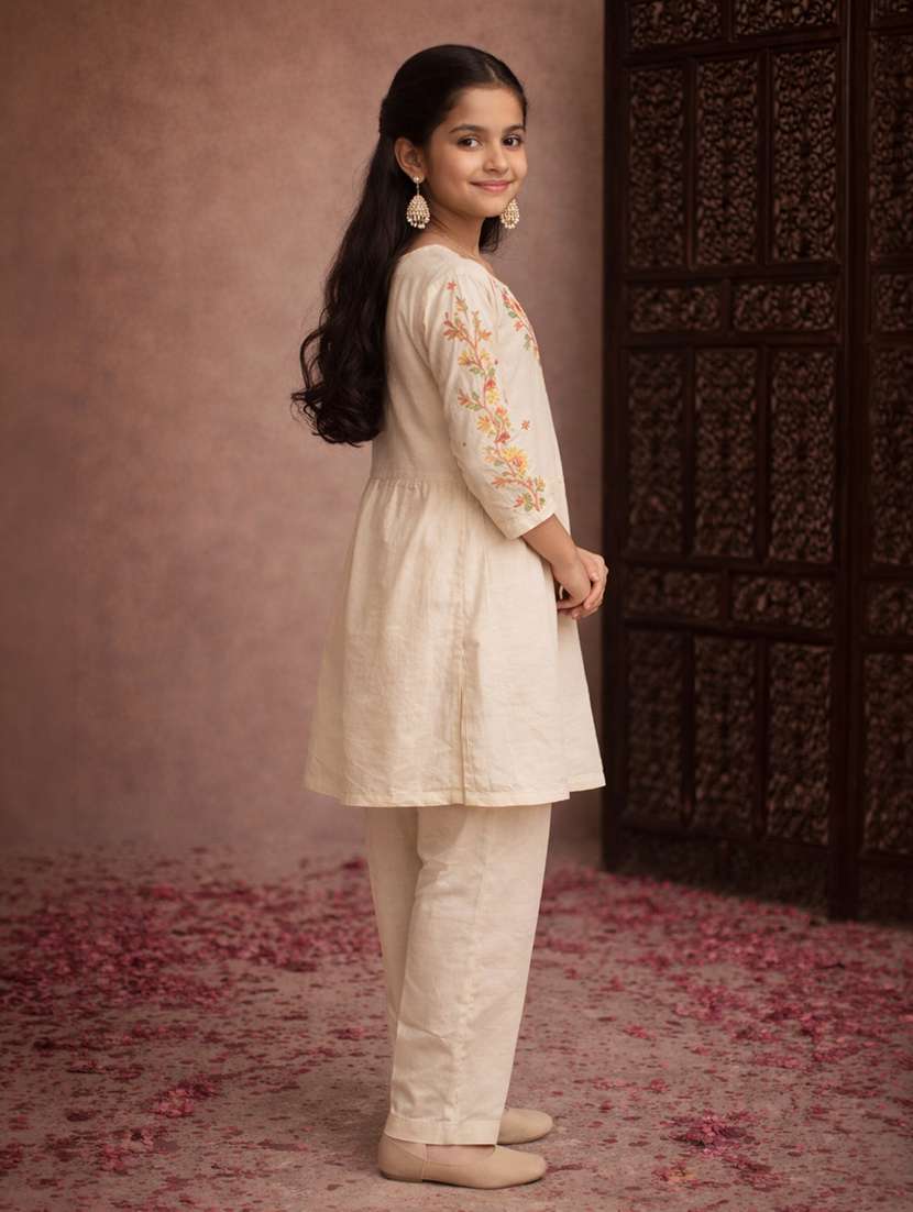 girl ethnic motif ebeige cotton blend kurta pant set suit set - 22463280 -  Standard Image - 3