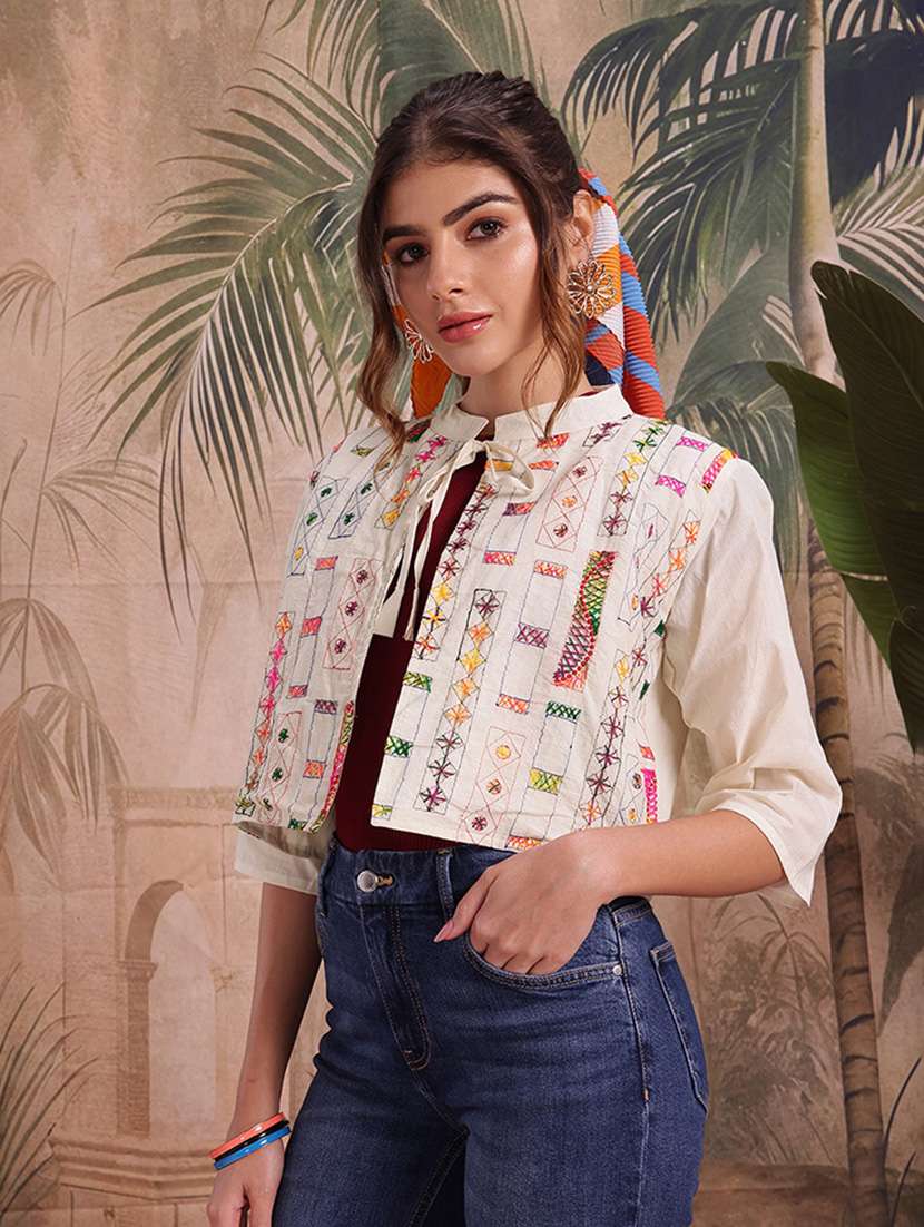 women self design cream cotton summer jacket - 22463333 -  Standard Image - 3