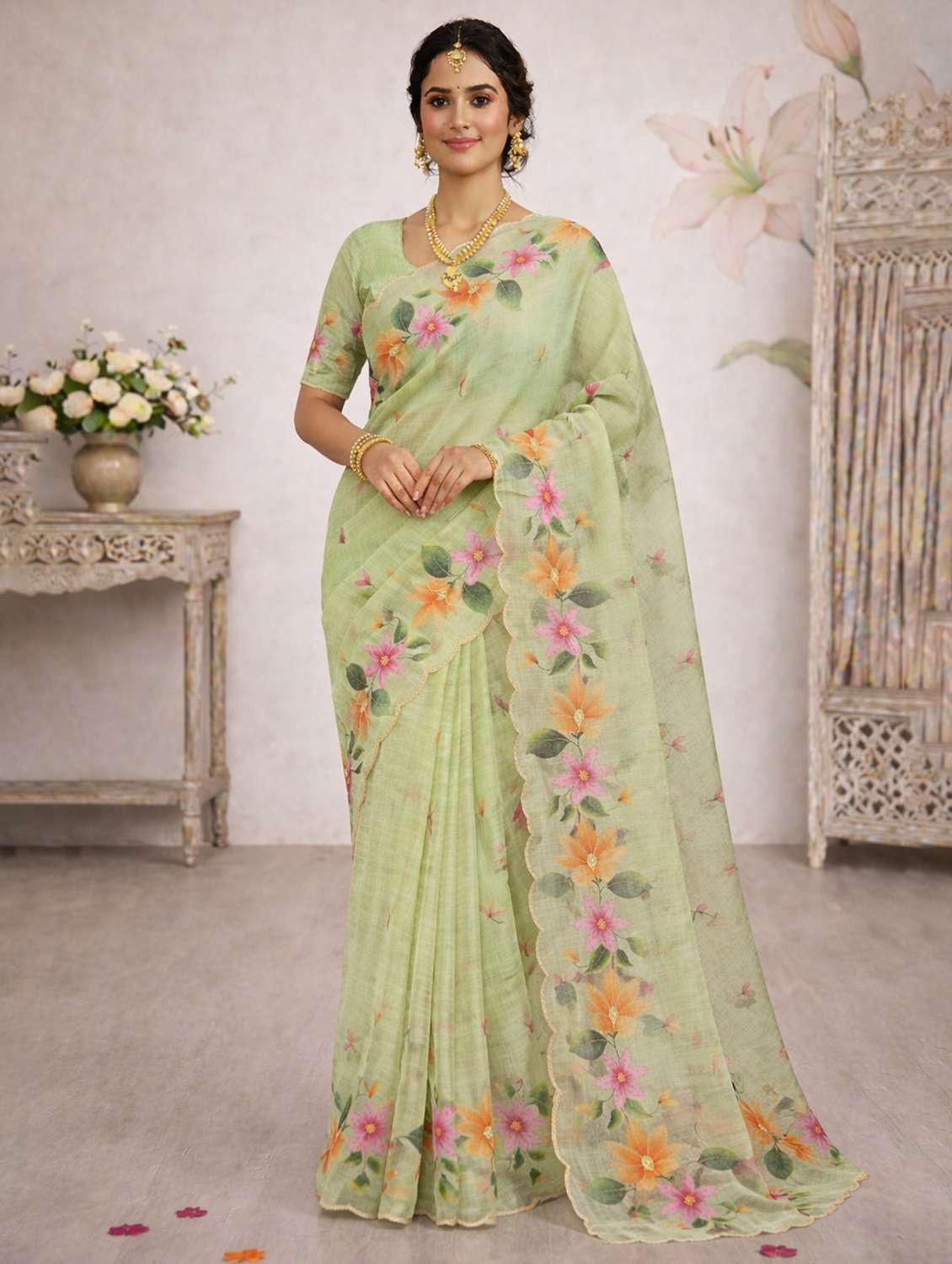 women floral printed saree with blouse
