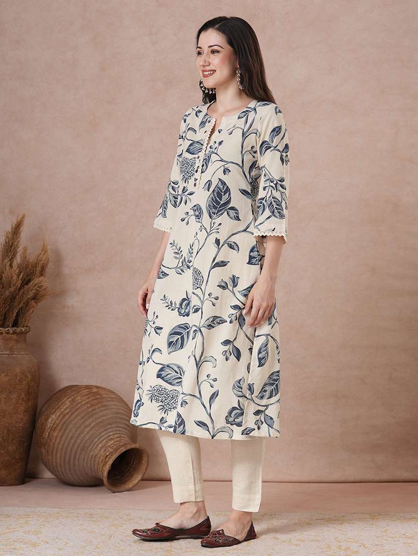 women three quarter sleeve a-line kurta - 22463480 -  Standard Image - 3