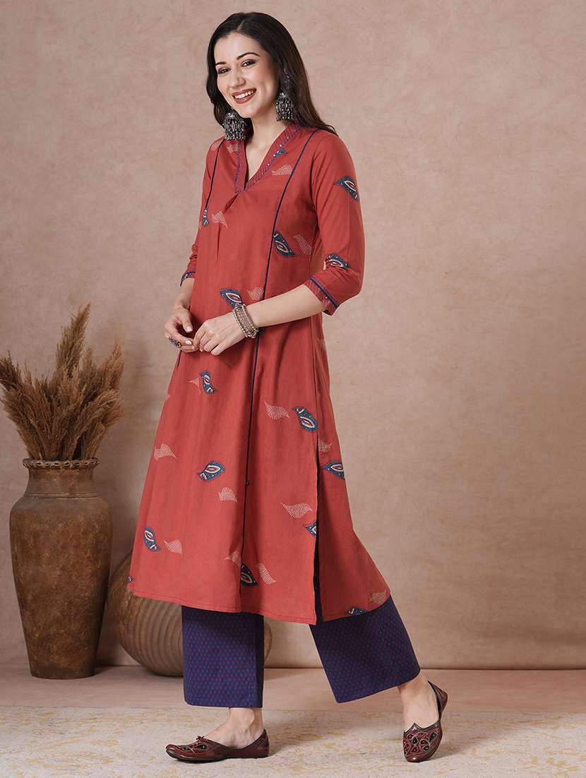 women three quarter sleeve a-line kurta - 22463483 -  Standard Image - 3