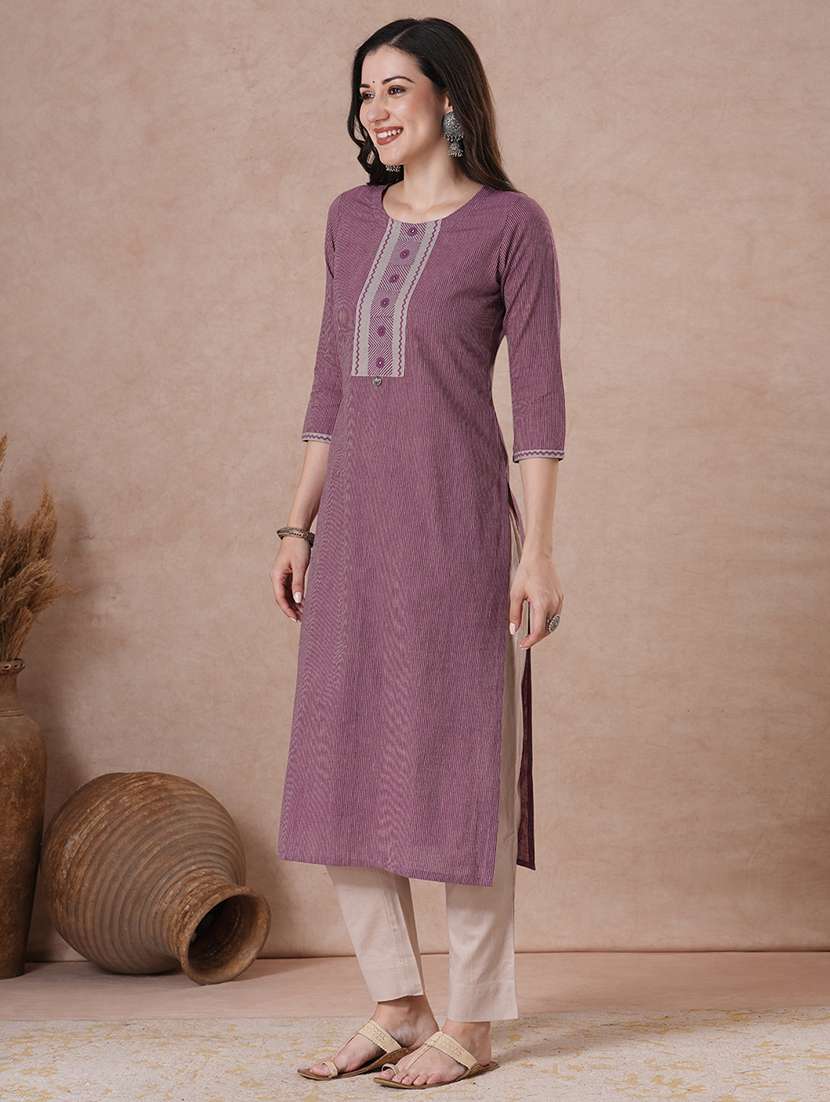 women three quarter sleeve straight kurta - 22463490 -  Standard Image - 3