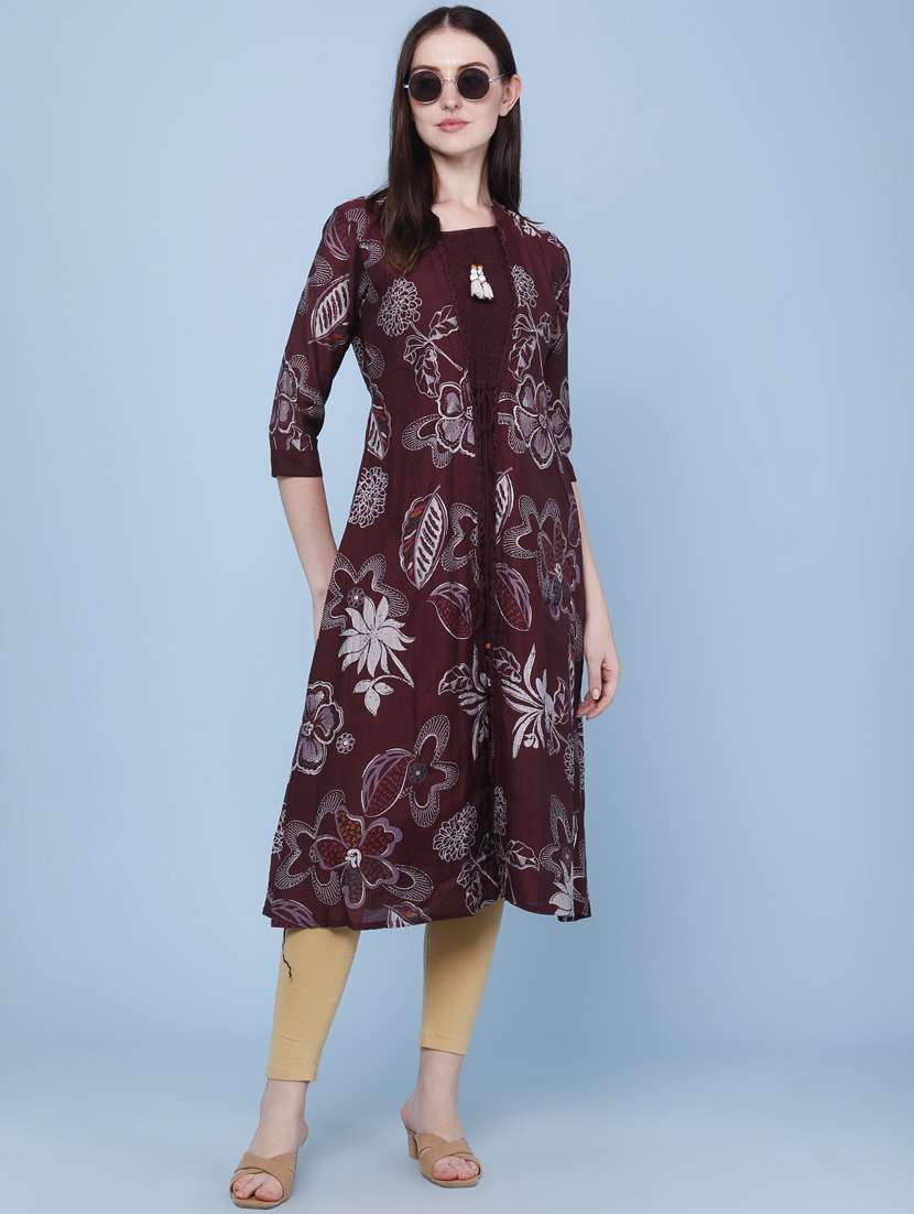women printed three quarter sleeve kurta