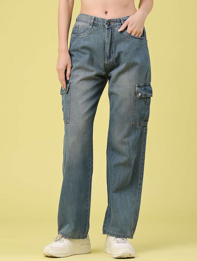 women solid mid rise cargo jeans