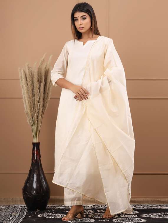 women cream kurta dupatta set