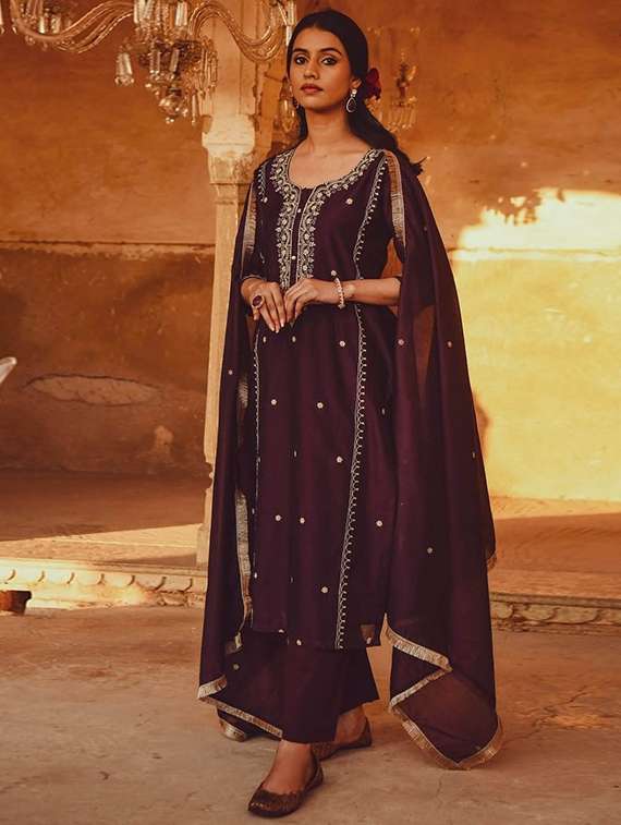 women maroon kurta dupatta set - 22466318 -  Standard Image - 3