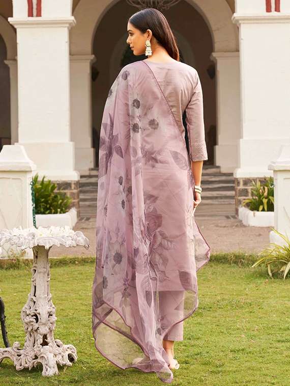 women pink kurta dupatta set - 22466319 -  Standard Image - 3