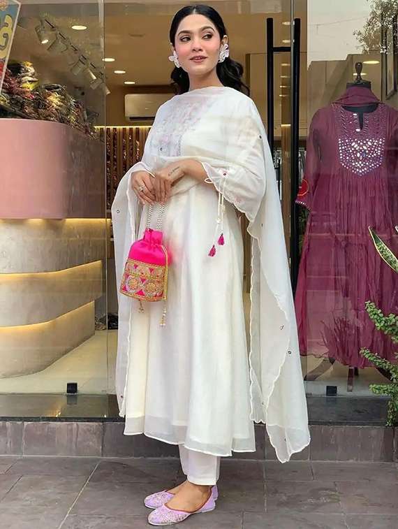 women self design cream kurta dupatta set - 22466323 -  Standard Image - 3