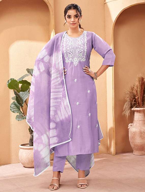 women lavender kurta dupatta set
