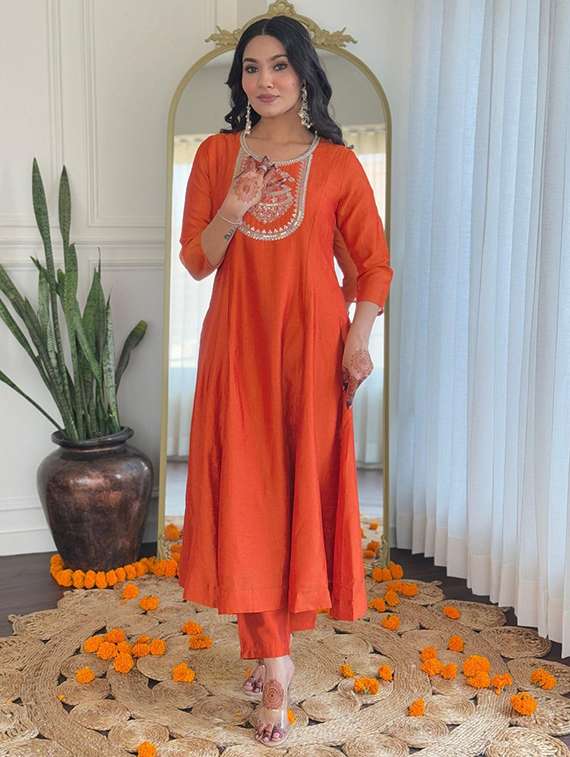 women orange kurta dupatta set - 22466332 -  Standard Image - 3