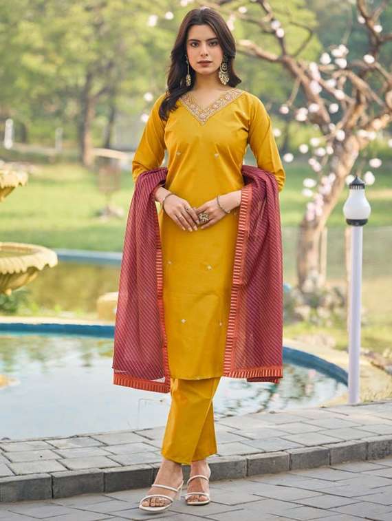 women self design mustard kurta dupatta set