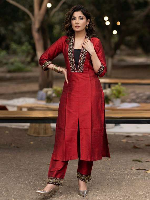 women red kurta dupatta set