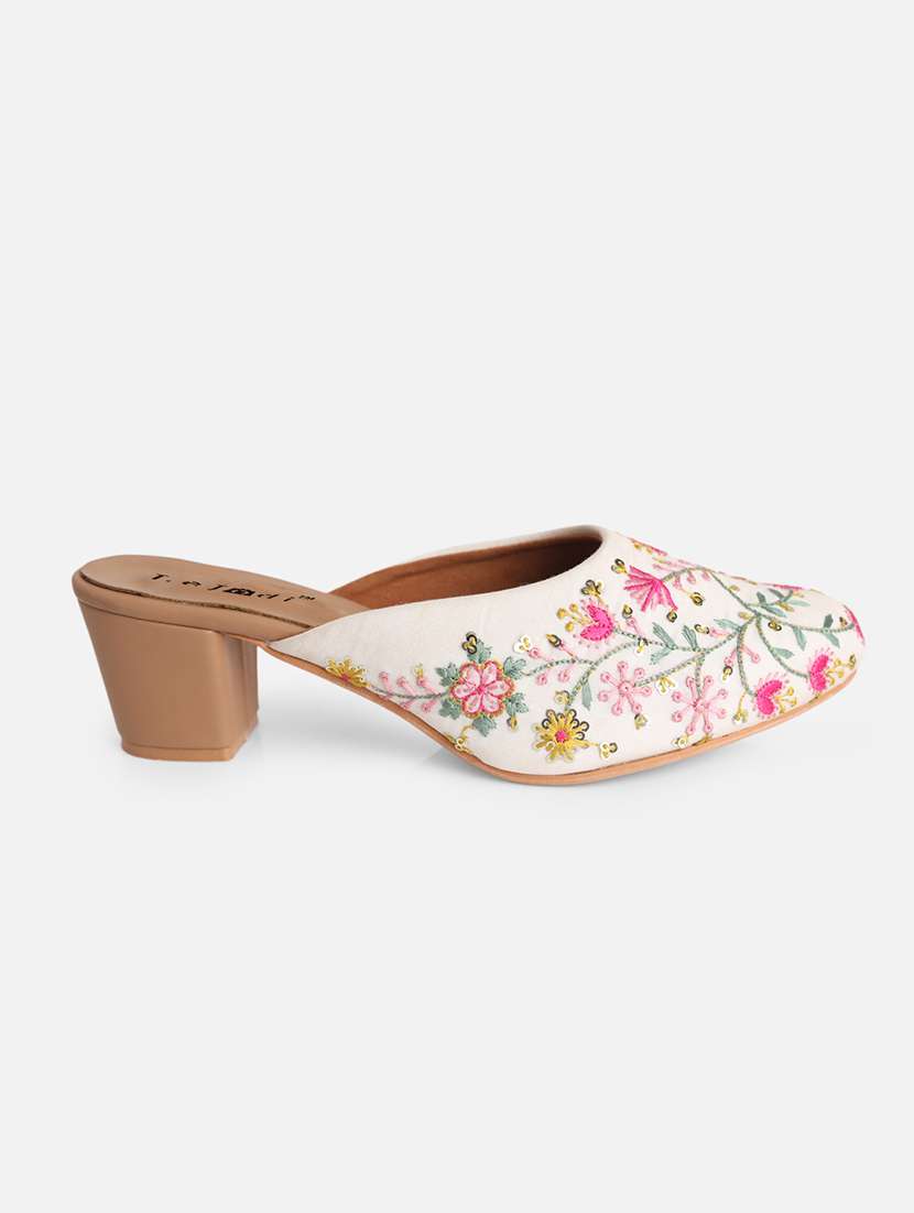 women white mule - 22466378 -  Standard Image - 3