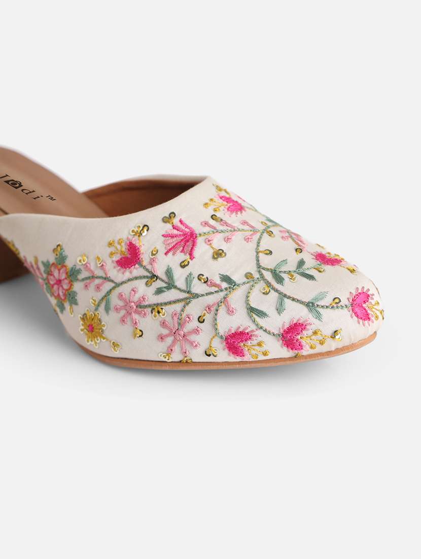 women white mule - 22466378 -  Standard Image - 5