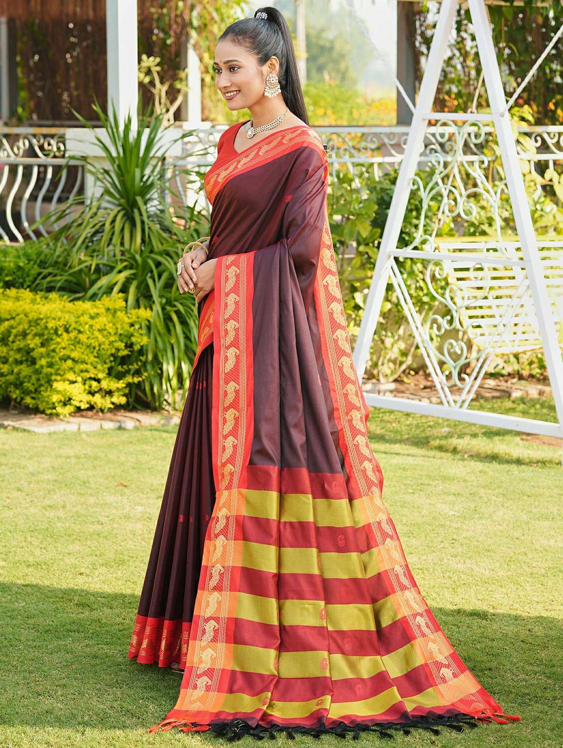 Women Self Designed Saree With Attached Blouse With Blouse - 22467536 -  Standard Image - 3