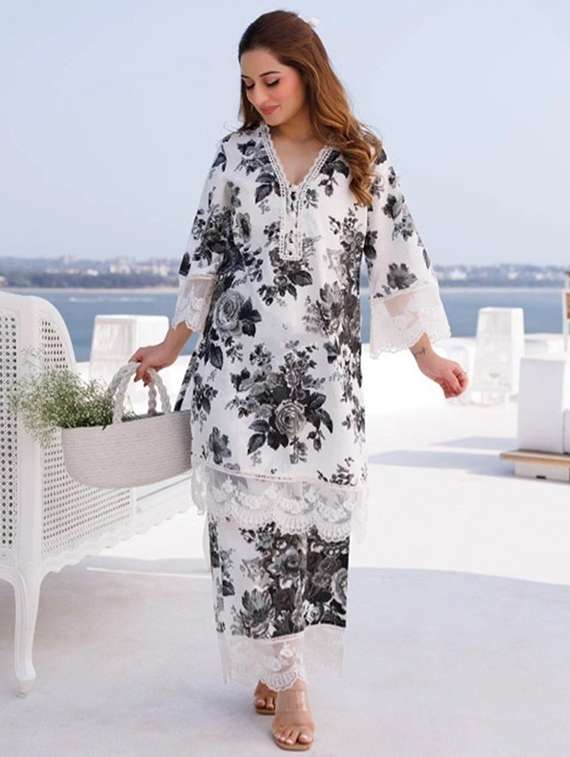 women white cotton blend top and trouser co-ord set