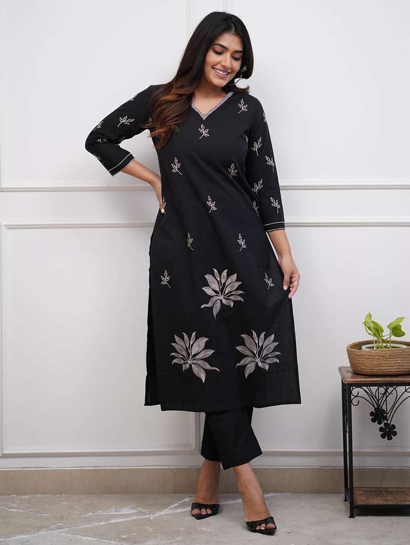 women printed black cotton blend top and trouser set co-ord