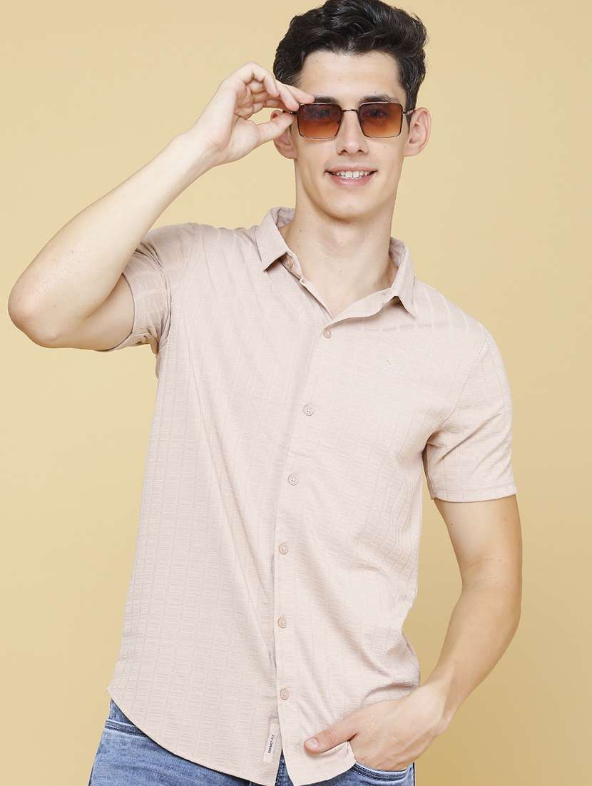 men self design short sleeve slim fit casual shirt