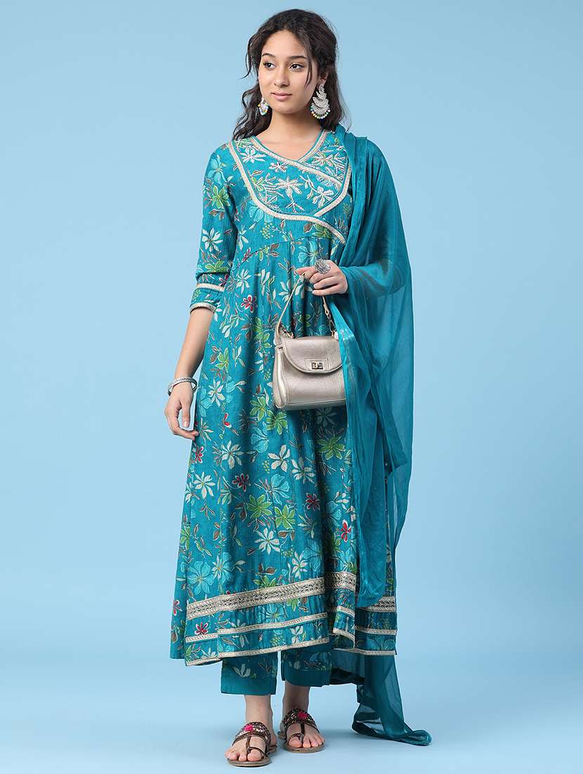 women printed three quarter sleeve kurta pant with dupatta set