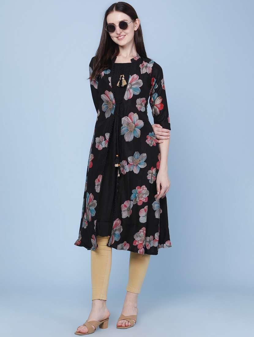women printed three quarter sleeve kurta
