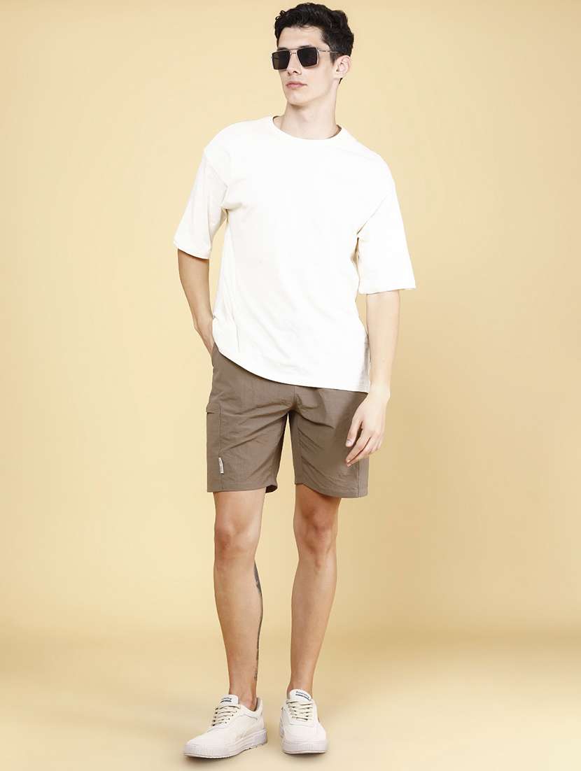men solid mid rise regular fit shorts - 22468402 -  Standard Image - 5