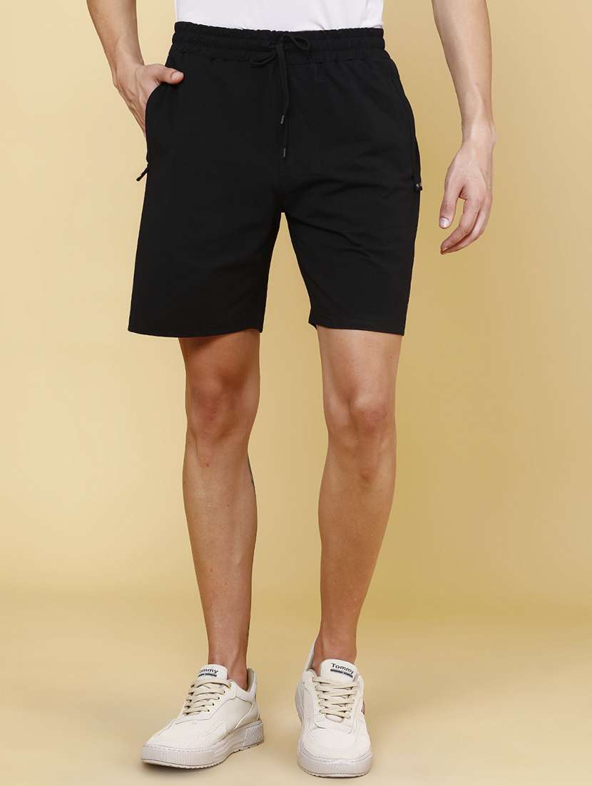 men solid mid rise regular fit sport shorts