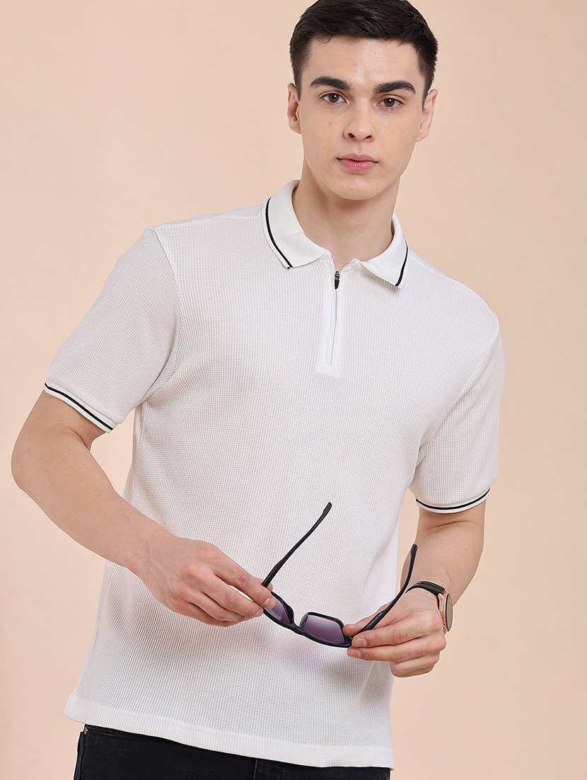 men textured short sleeve regular fit polo t-shirt