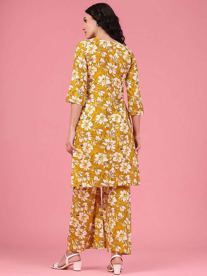 Women Printed Three Quarter Sleeve Ethnic Co-ord Set - 22468951 -  Standard Image - 3