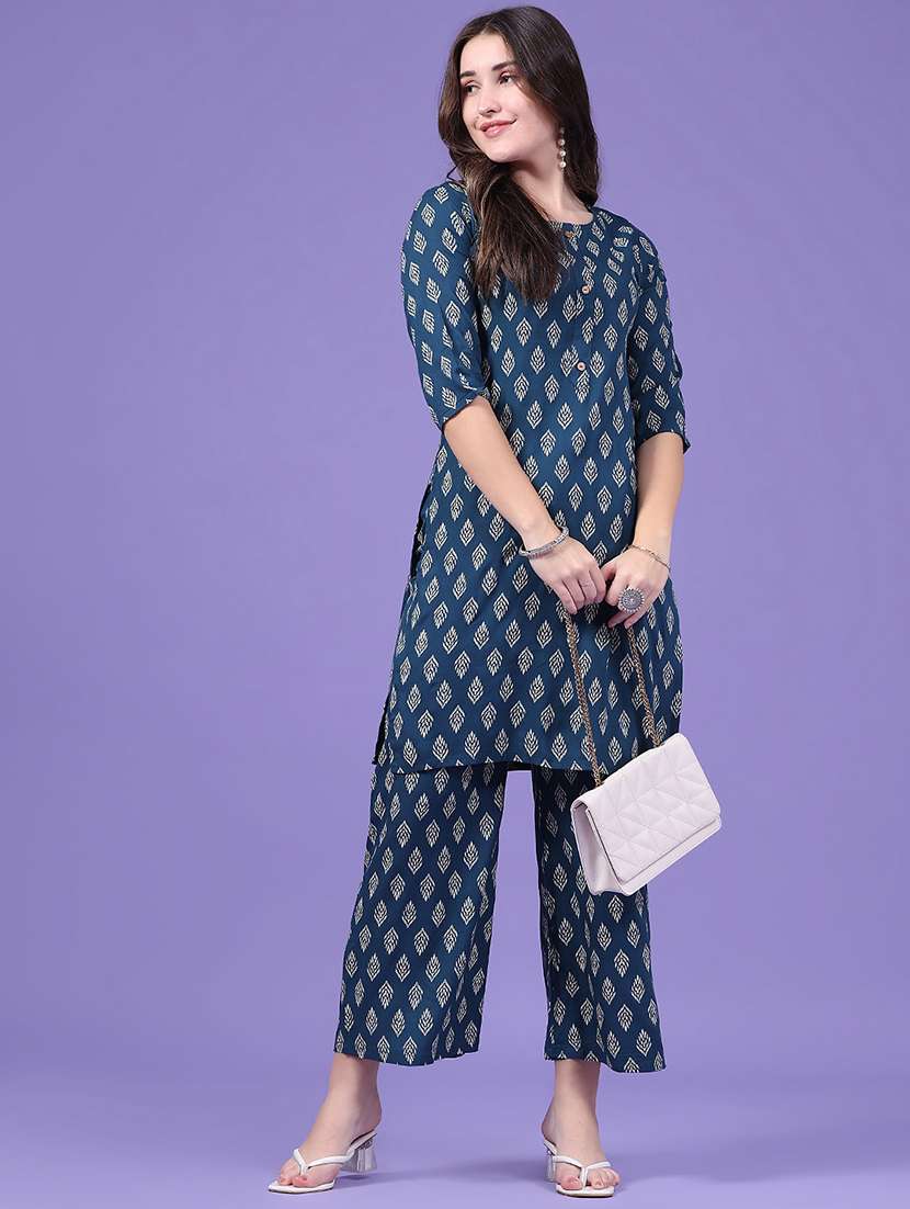 women printed three quarter sleeve ethnic co-ord set